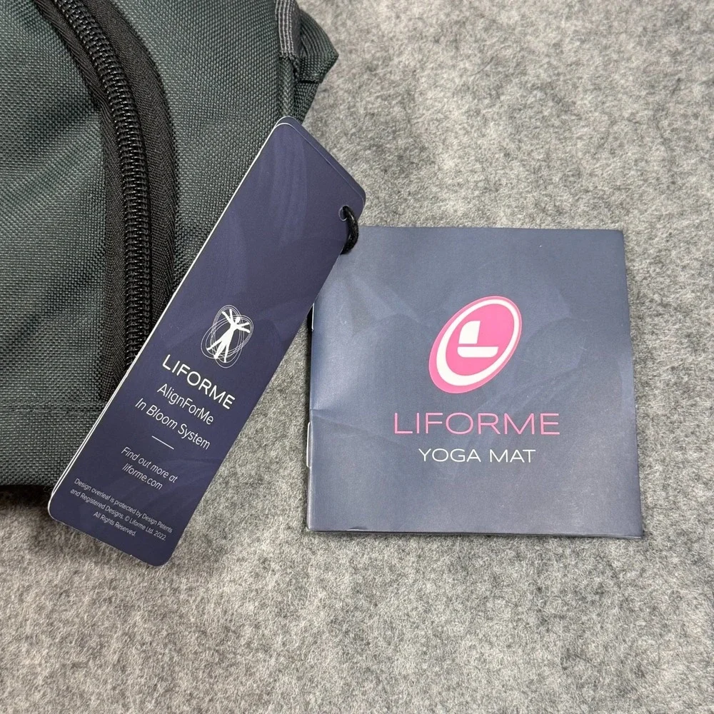 NWT Liforme Mindful Garden Special Edition Olive Green Yoga Mat Carrying Case